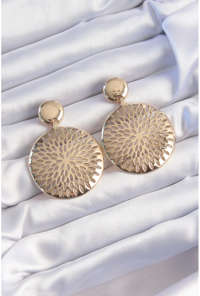 Shoecide Pirinç Gold Renk Oval İşlemeli Küpe