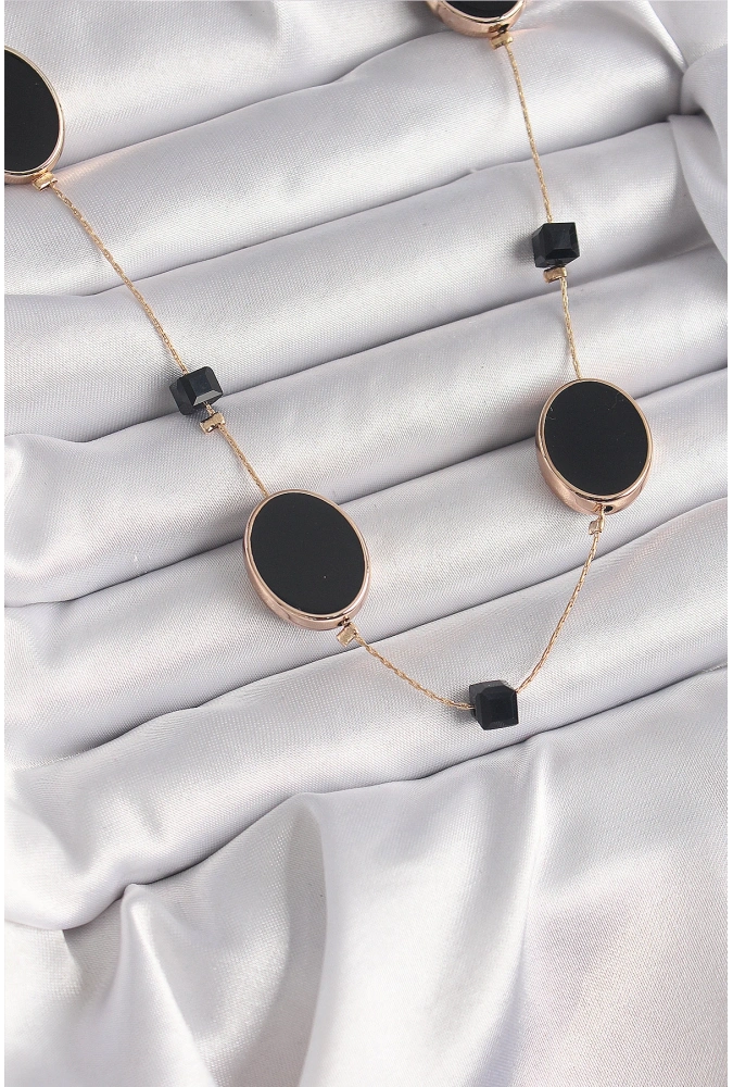 Shoecide Pirinç Gold Renk Siyah Renk Oval Siyah Küp Detay Kadın Kolye