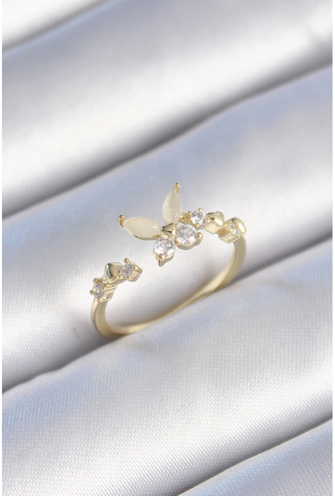 Shoecide Pirinç Gold Renk Zirkon Taş Detaylı Beyaz Mineli Kelebek Model Kadın Yüzük