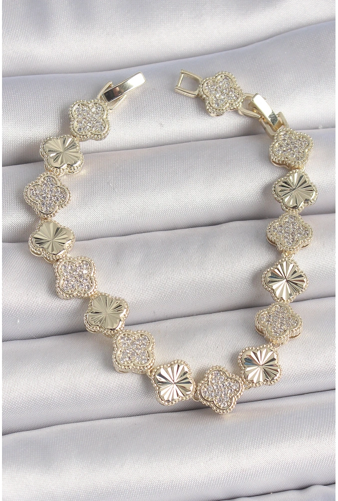 Shoecide Pirinç Gold Renk Zirkon Taşlı İşlemeli Yonca Model Vıp Seri Exculusive Kadın Bileklik