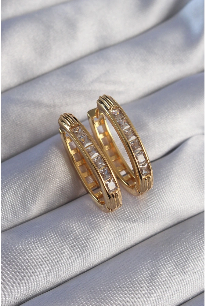 Shoecide Pirinç Gold Renk Zirkon Taşlı Oval Model Küpe