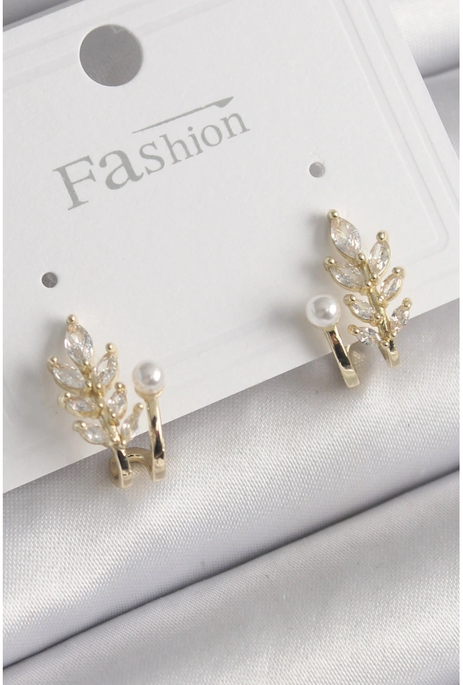 Shoecide Pirinç Gold Renk Zirkon Taşlı Yaprak Model İnci Detay Küpe