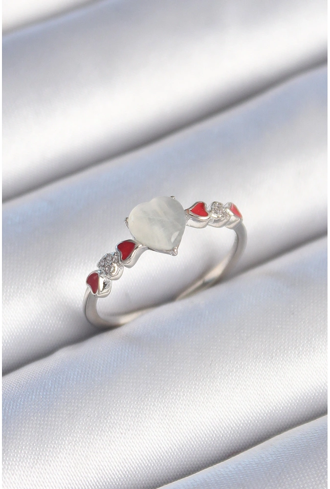 Shoecide Pirinç Gümüş Renk Beyaz Mineli Kalp Model Zirkon Taş Detaylı Kadın Yüzük