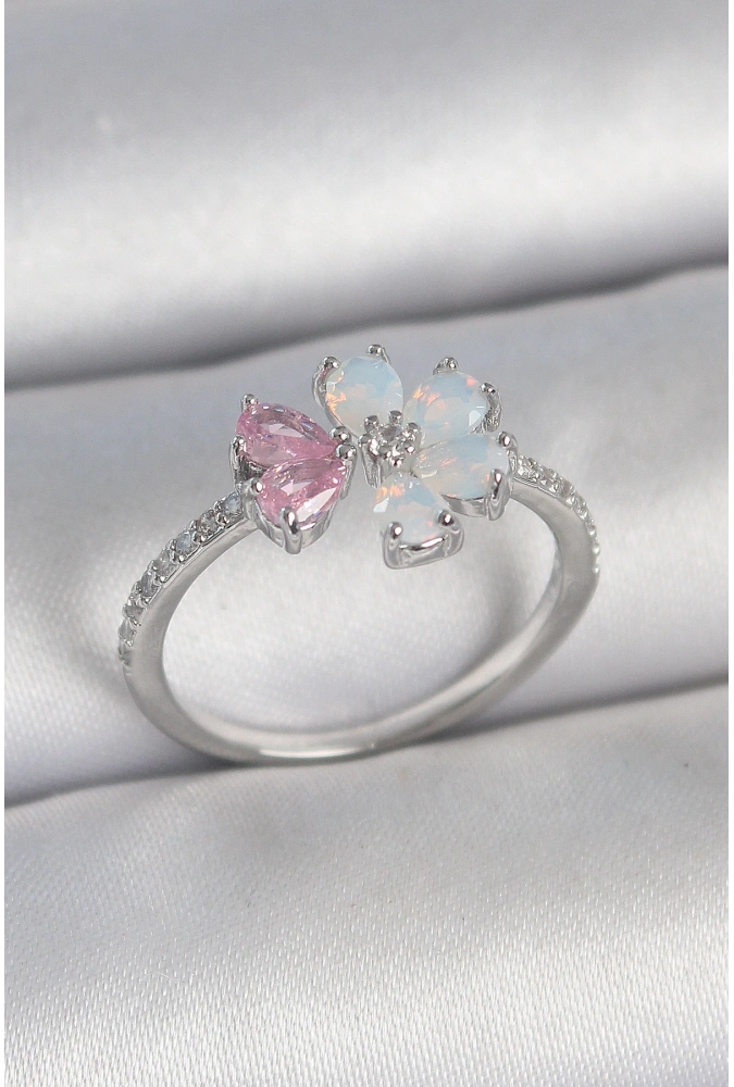 Shoecide Pirinç Gümüş Renk Beyaz Mineli Pembe Zirkon Taşlı Çiçek Model Kadın Yüzük