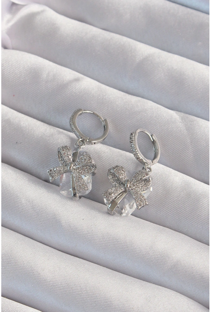 Shoecide Pirinç Gümüş Renk İri Zirkon Taşlı Fiyonk Model Halka Küpe