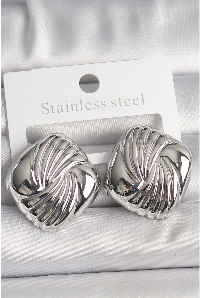 Shoecide Pirinç Gümüş Renk İşlemeli Kare Model Kadın Küpe