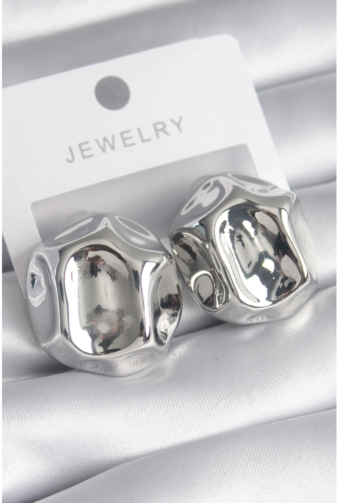 Shoecide Pirinç Gümüş Renk İşlemeli Top Model Kadın Küpe