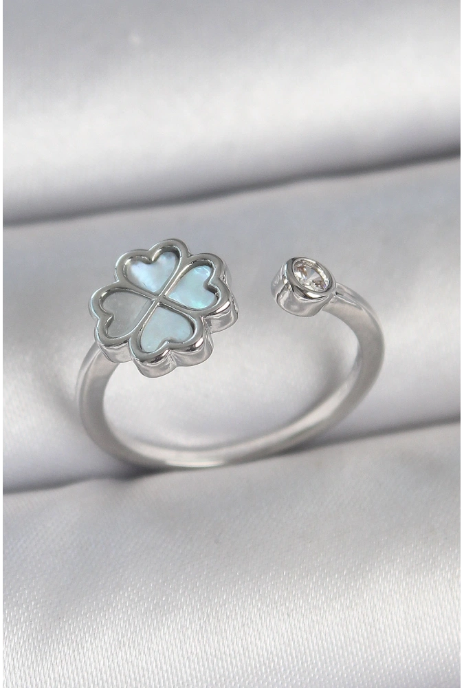 Shoecide Pirinç Gümüş Renk Mavi Mineli Yonca Model Zirkon Taş Detay Ayarlanabilir Kadın Yüzük