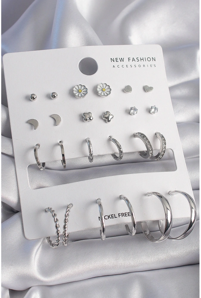 Shoecide Pirinç Gümüş Renk Papatya Detaylı 12 Çift Kadın Küpe Seti