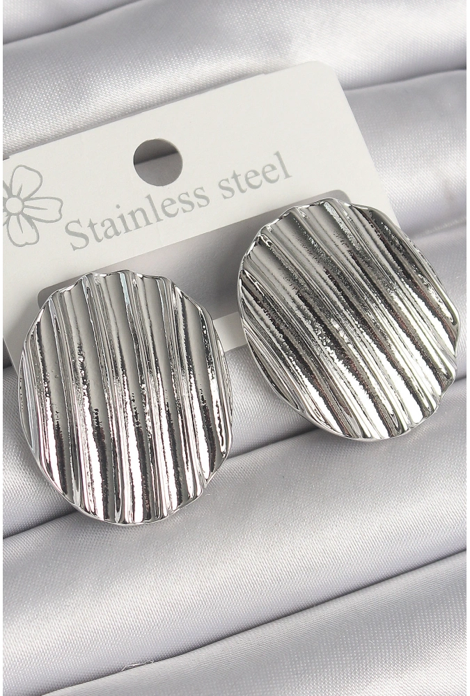 Shoecide Pirinç Gümüş Renk Sallantı İşlemeli Daire Plaka Model Kadın Küpe