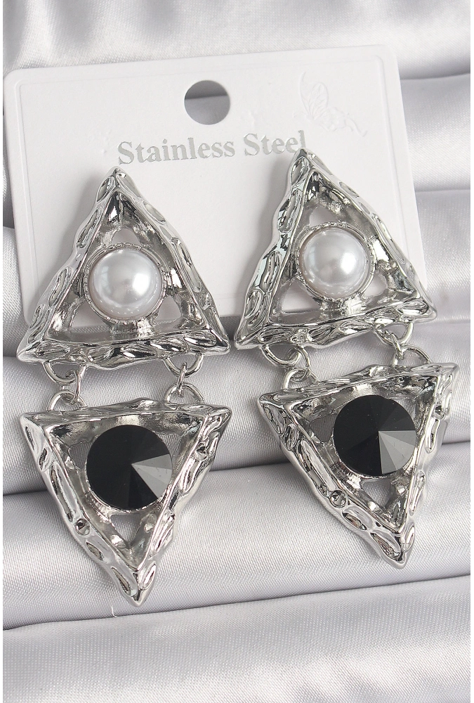 Shoecide Pirinç Gümüş Renk Sallantı Üçgen Model İnci Detay Kadın Küpe