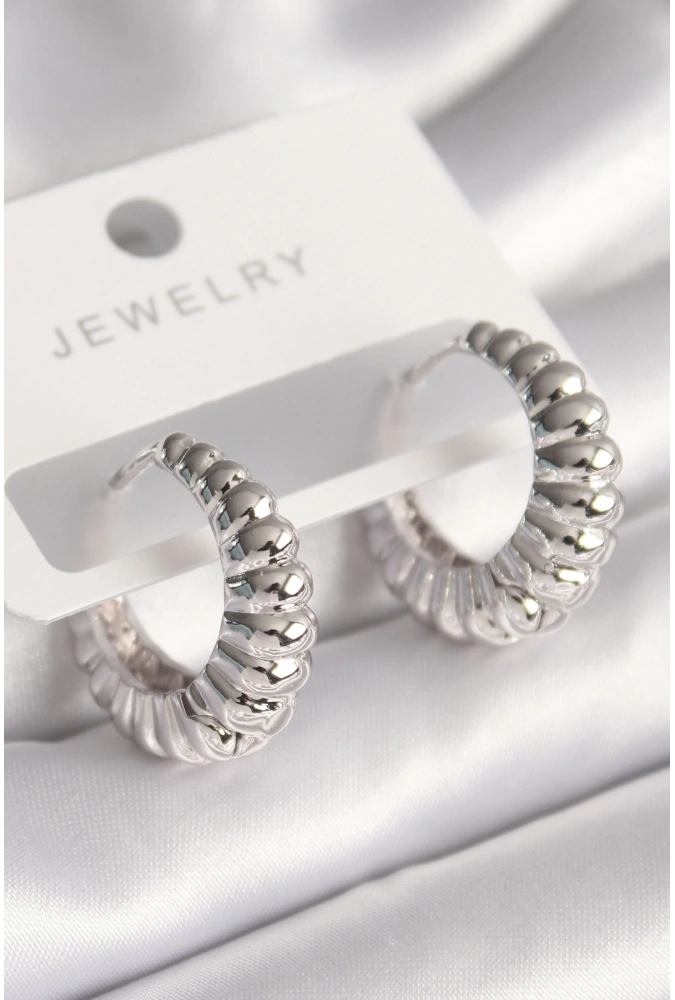 Shoecide Pirinç Gümüş Renk Sarmal Halka Model Kadın Küpe