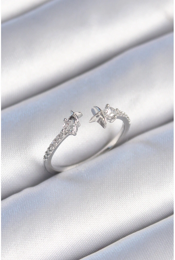 Shoecide Pirinç Gümüş Renk Zirkon Taş Detay Yıldız Model Kadın Yüzük