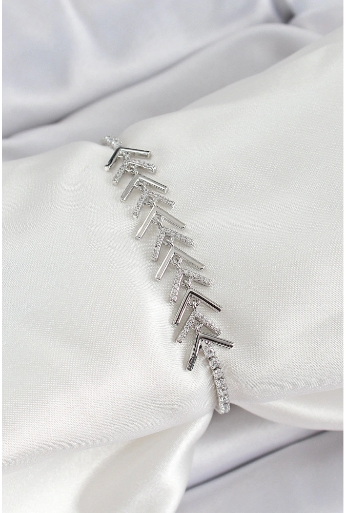 Shoecide Pirinç Gümüş Renk Zirkon Taşlı Balık Sırtı Kadın Bileklik