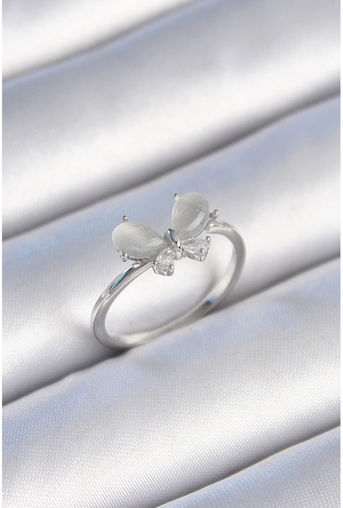 Shoecide Pirinç Gümüş Renk Zirkon Taşlı Beyaz Mineli Kelebek Model Kadın Yüzük