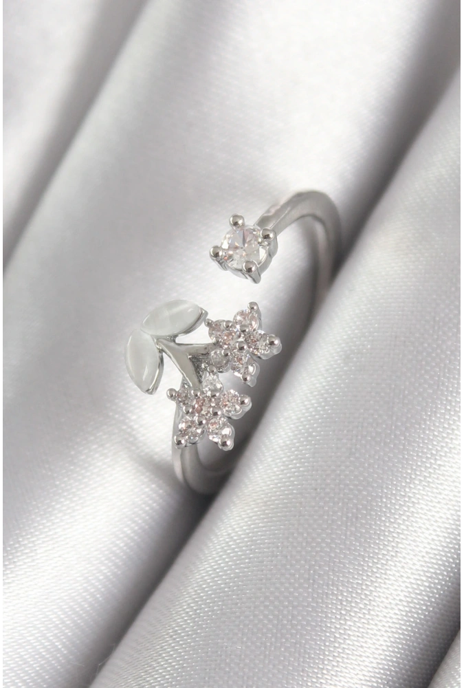 Shoecide Pirinç Gümüş Renk Zirkon Taşlı Çiçek Model Kadın Yüzük