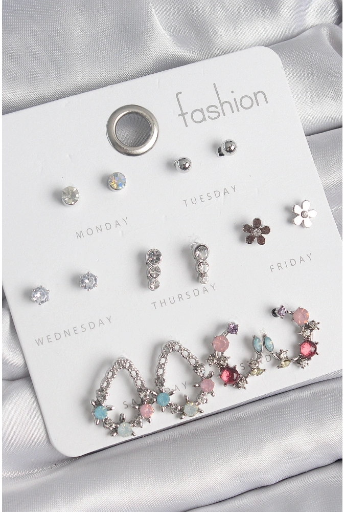 Shoecide Pirinç Gümüş Renk Zirkon Taşlı Damla Model Çiçek Detay 7 Çift Kadın Küpe Seti