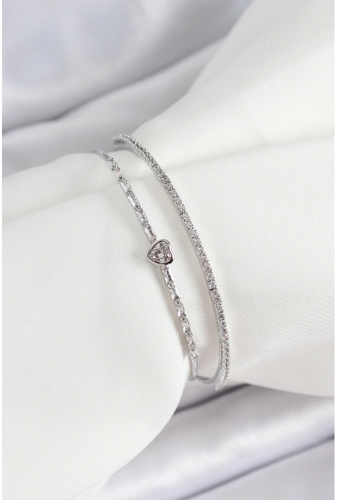 Shoecide Pirinç Gümüş Renk Zirkon Taşlı Kalp Detaylı Kadın Bileklik