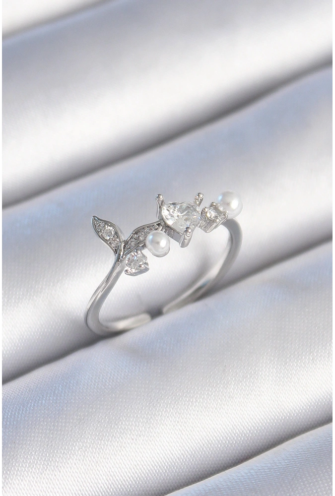 Shoecide Pirinç Gümüş Renk Zirkon Taşlı Kalp Yaprak Model İnci Detay Kadın Yüzük