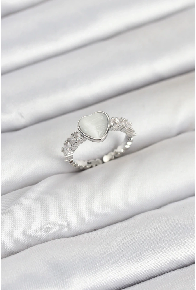 Shoecide Pirinç Gümüş Renk Zirkon Taşlı Kalpli Kadın Yüzük