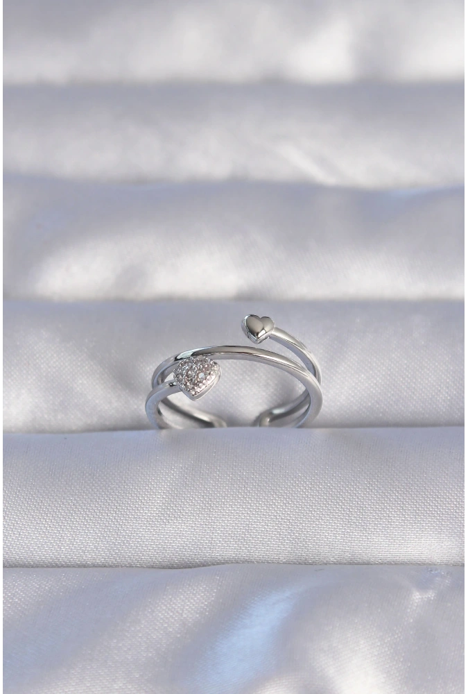 Shoecide Pirinç Gümüş Renk Zirkon Taşlı Kalpli Model Ayarlanabilir Yüzük