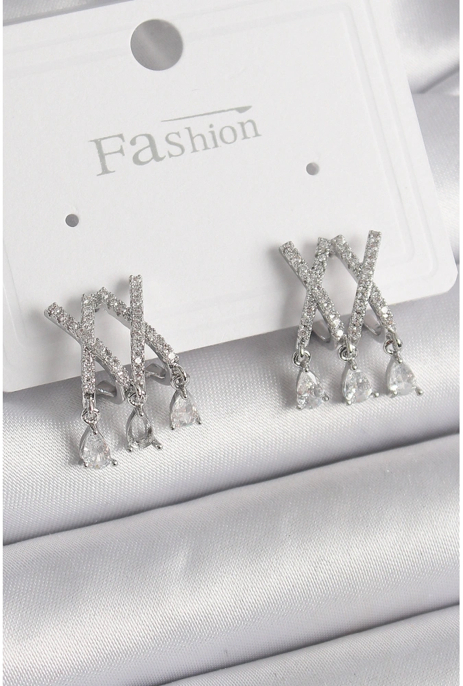 Shoecide Pirinç Gümüş Renk Zirkon Taşlı X Model Sallantı Detay Kadın Küpe