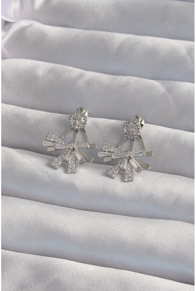 Shoecide Pirinç Gümüş Renk Zirkon Taşlı Yassı Fiyonk Model Küpe