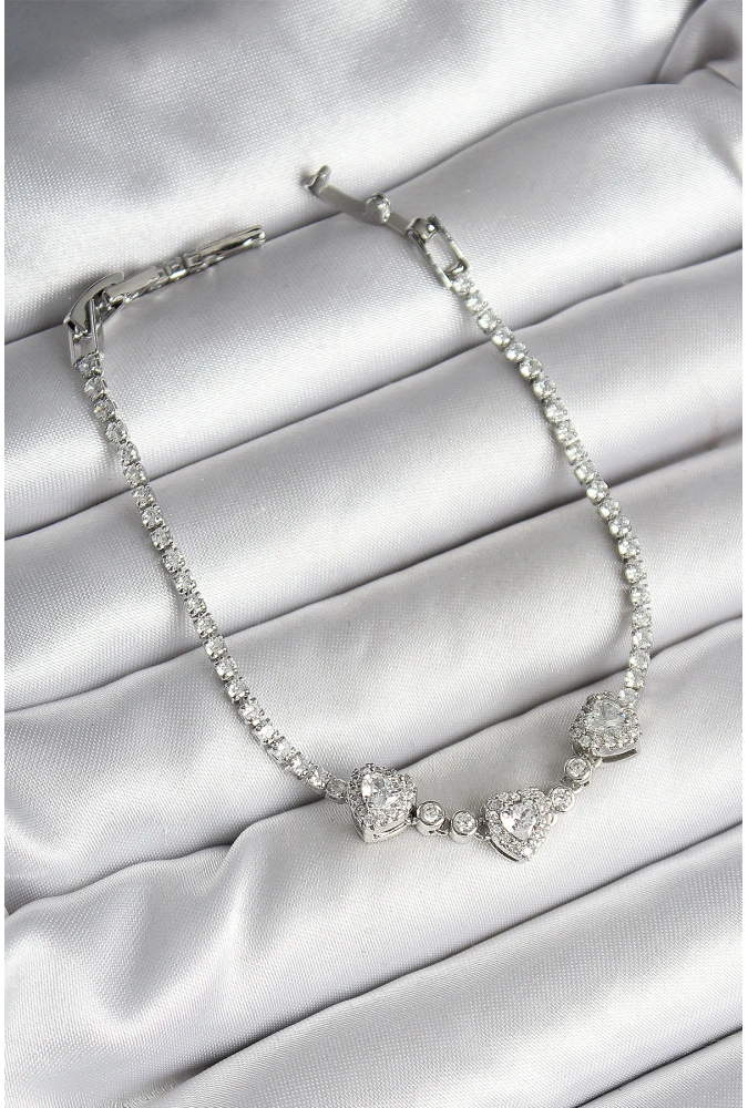 Shoecide Pirinç Sıralı Kalp Figürlü Zirkon Taşlı Gümüş Renk Kadın Bileklik