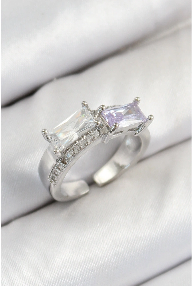 Shoecide Pirinç Zirkon Taşlı Dikdörtgen Model Gümüş Renk Kadın Yüzük