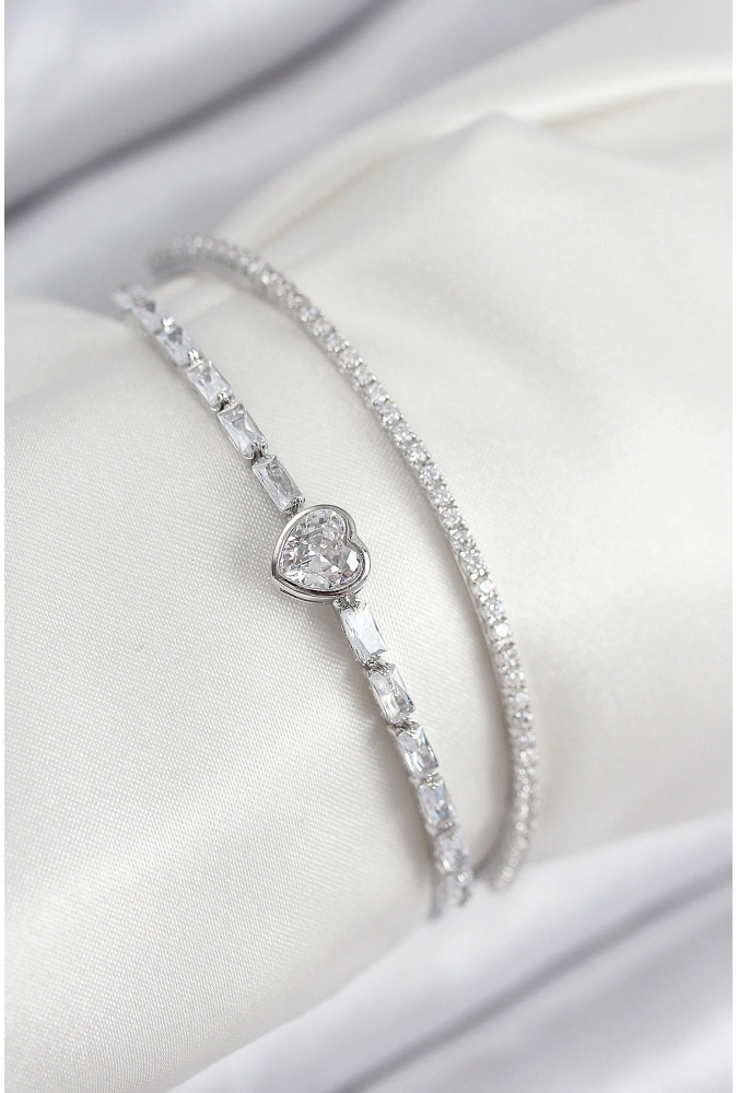 Shoecide Pirinç Zirkon Taşlı Kalp Model Gümüş Renk Kadın Bileklik