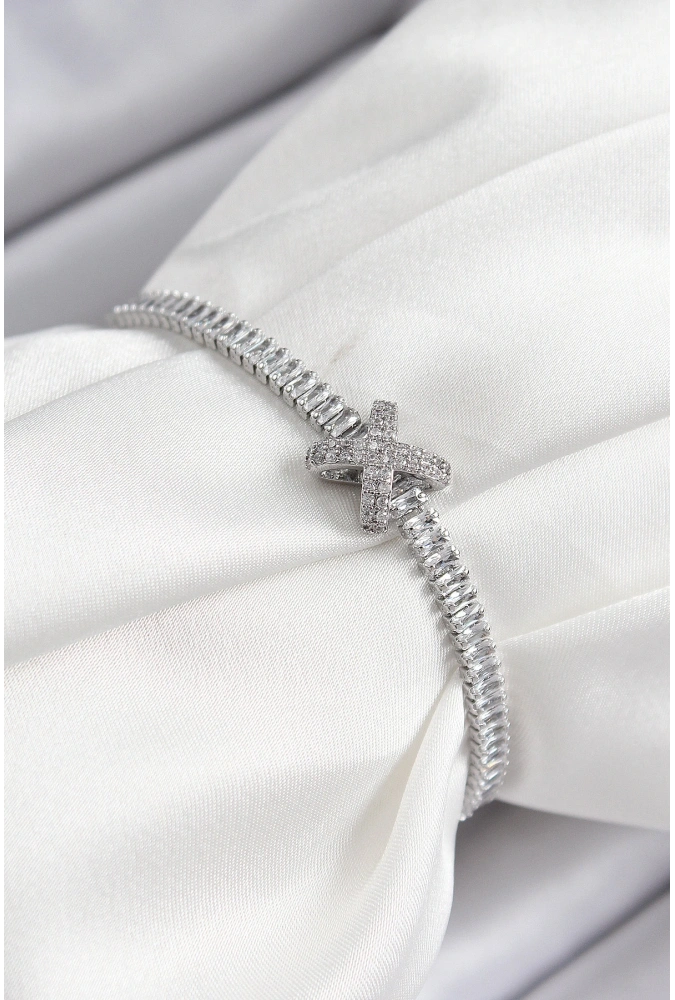 Shoecide Pirinç Zirkon Taşlı X Detaylı Su Yolu Model Gümüş Renk Asansörlü Kadın Bileklik