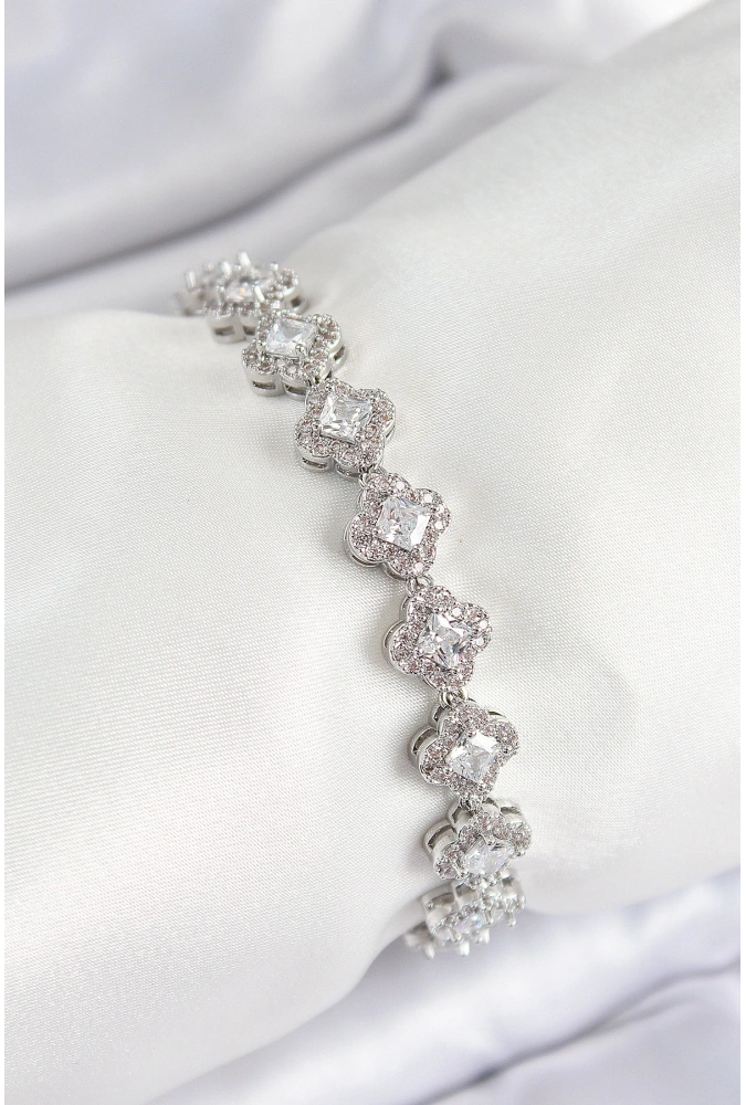 Shoecide Pirinç Zirkon Taşlı Yonca Baget Model Gümüş Renk Vıp Seri Kadın Bileklik