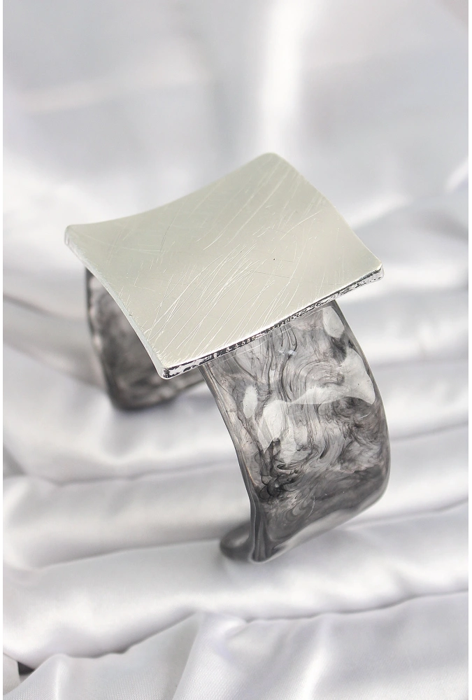 Shoecide Siyah Mermer Desen Akrilik Plastik Gümüş Kare Plaka Model Vintage Kadın Bilezik