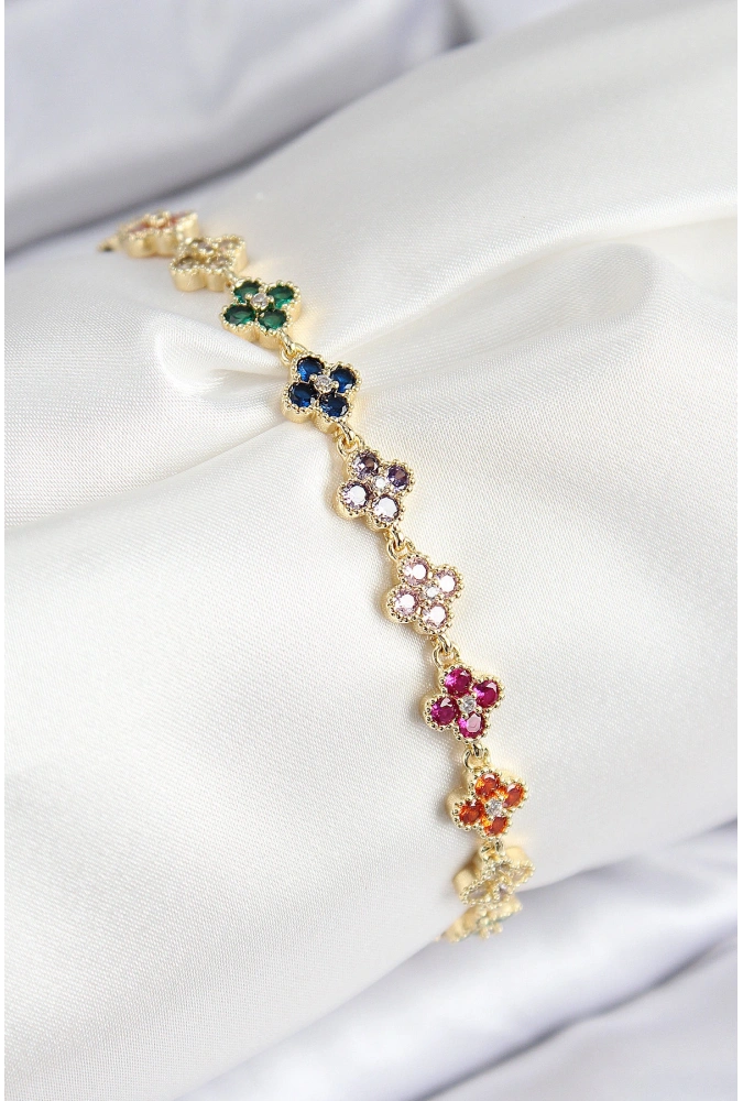 Shoecide Vıp Pirinç Renkli Zirkon Taşlı Yonca Model Gold Renk Kadın Bileklik