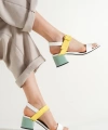 Shoecide Kadın Beyazminsarı T Renkli Toka Detaylı Sandalet