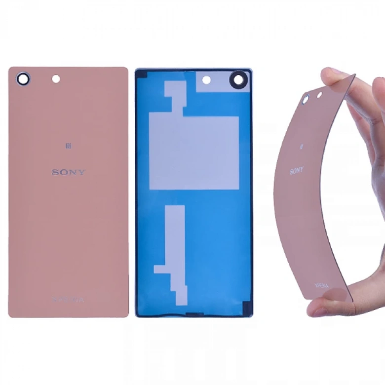 Sony Xperia M5  Arka Kapak (plastik)