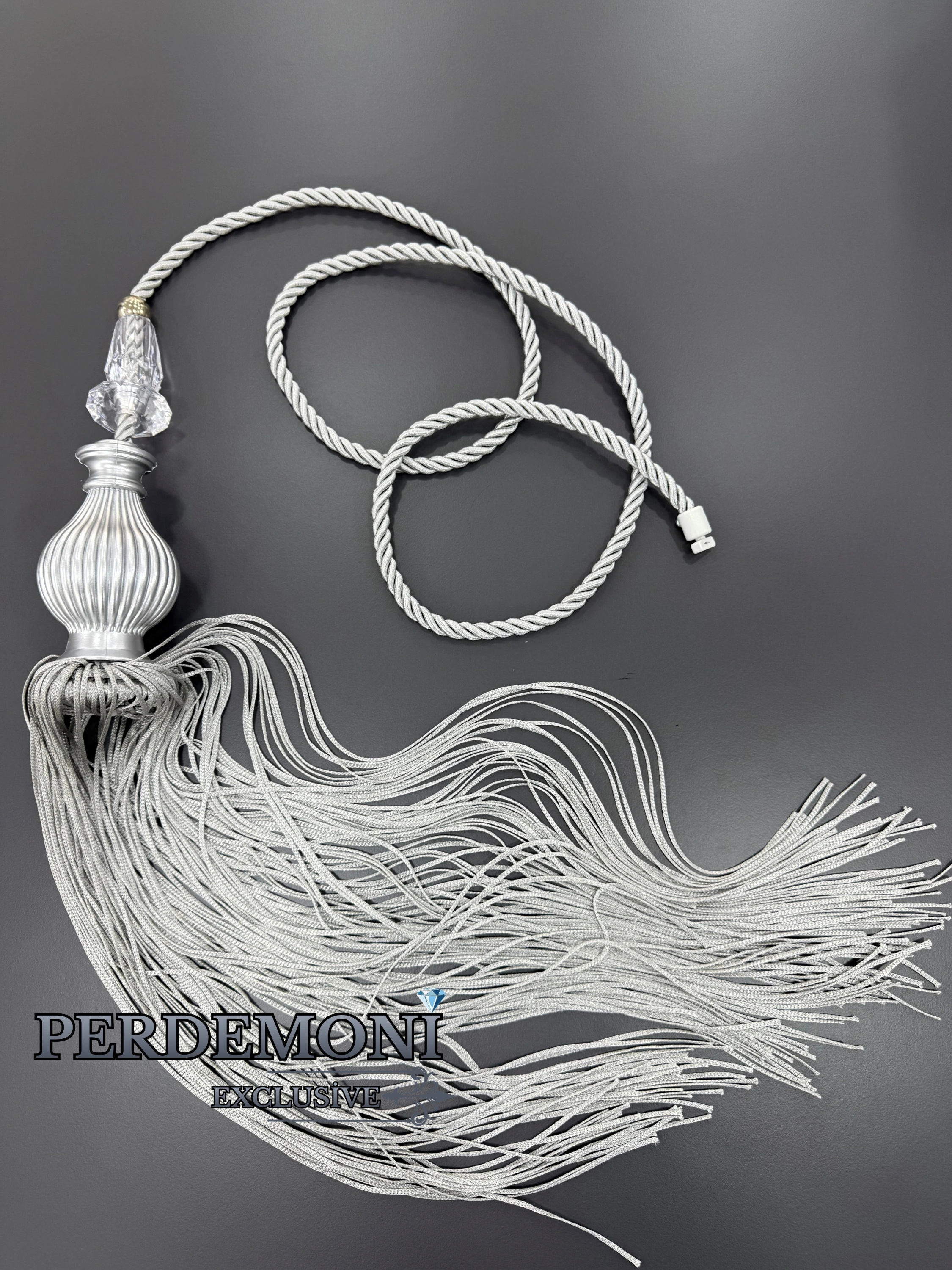 Gümüş Kuka Püsküllü Elmaslı Sarkıt