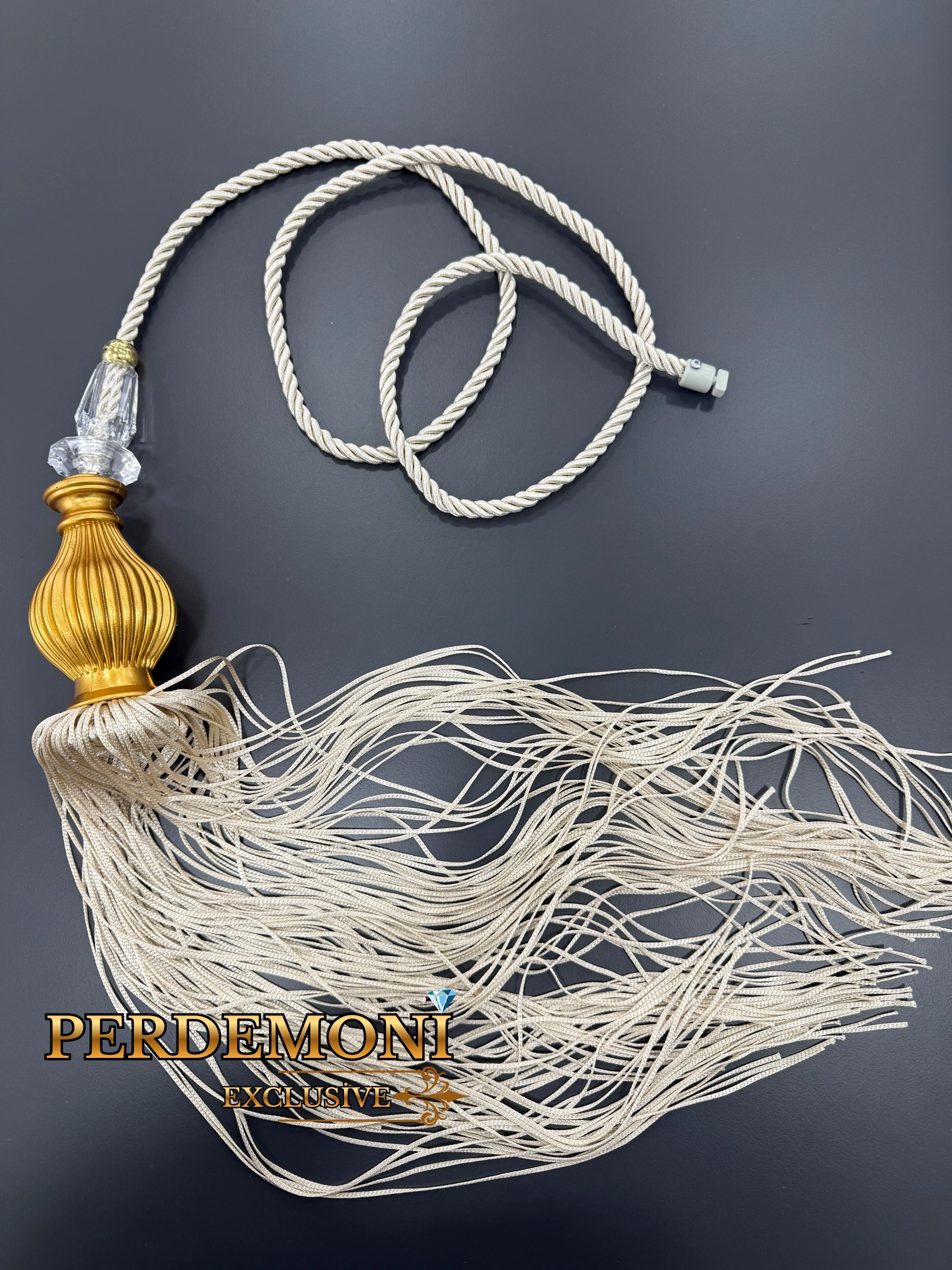 Bej Rengi Gold Kuka Püsküllü Elmaslı Sarkıt