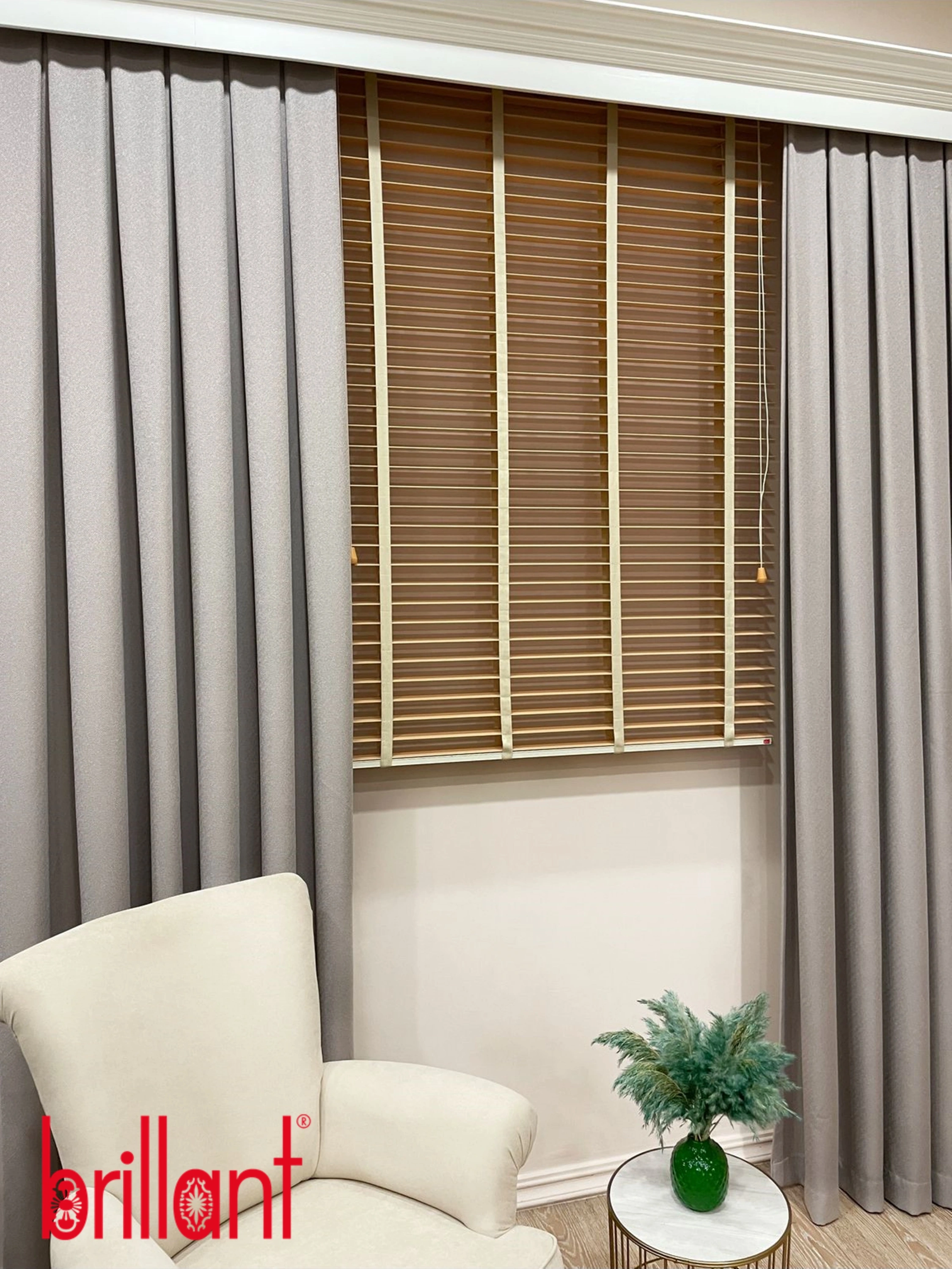 Doğal Ahşap Rengi %100 Orijinal Ahşap Jaluzi Perde 50 Mm Ofis Modern Ve Tüm Mekanlar