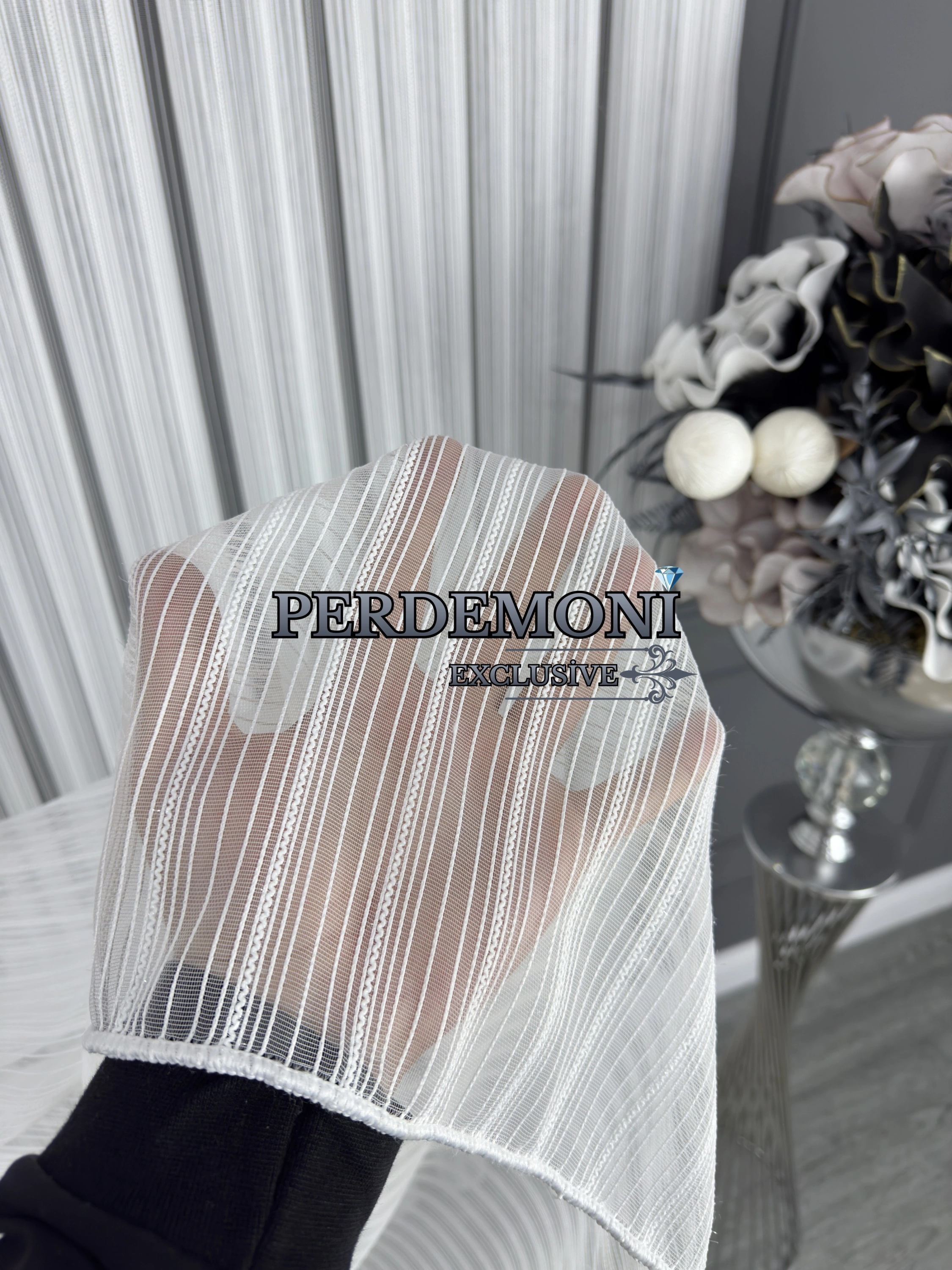 Makarna 14 Desen İnce Zarif Çizgilere Sahip Tül Perde