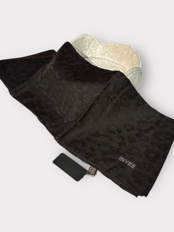 INVEE 1329 Siyah-Altın Leopar Şal