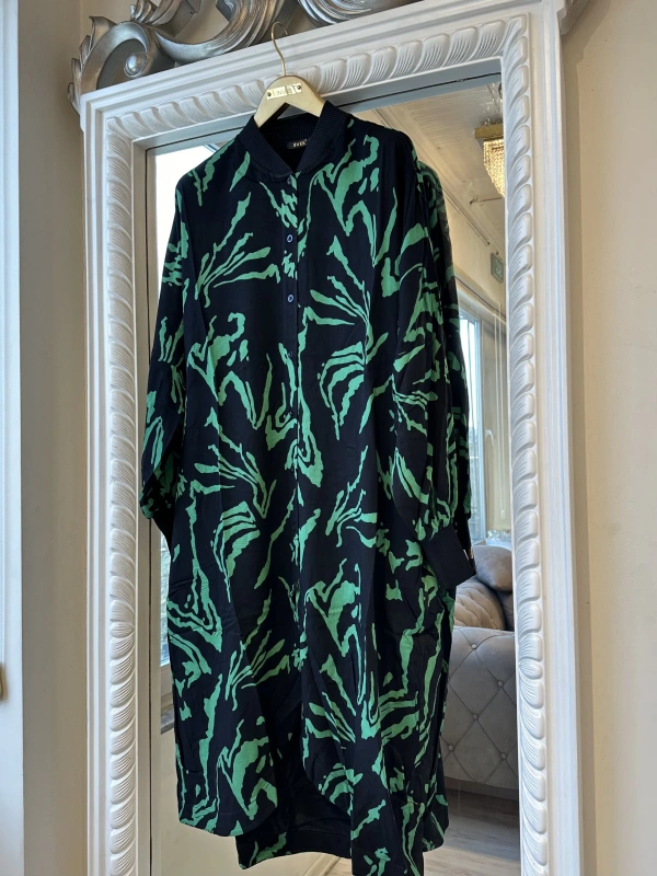 İNVEE 6832 Geniş Kalıp Siyah Gömlek