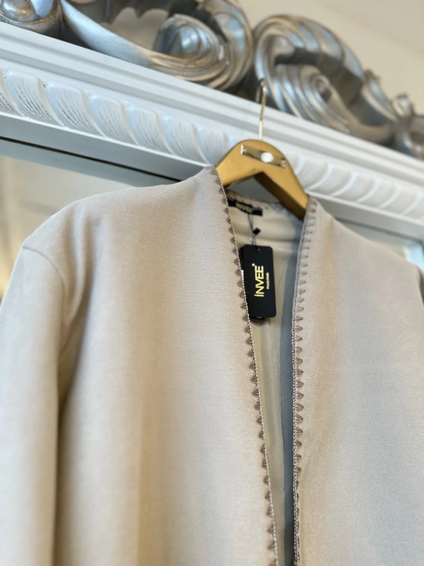 İNVEE 6949 Nakışlı Kaşe Kap - Bej