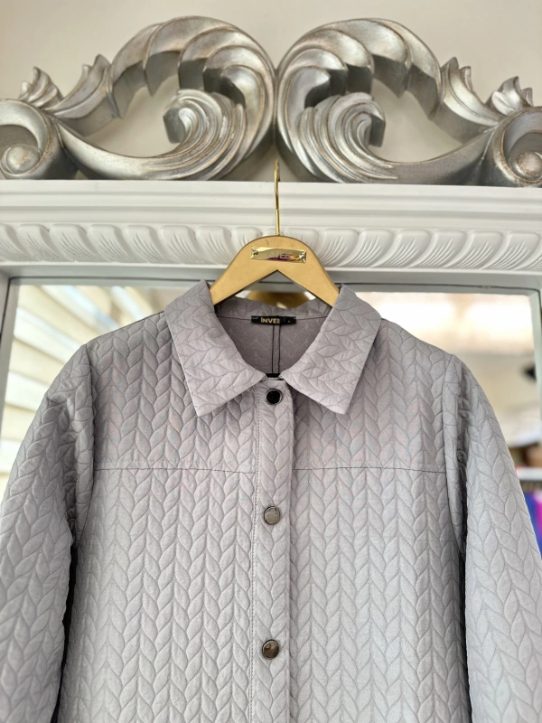 İNVEE Çıtçıt Kapamalı Kapitone Kap - Gri