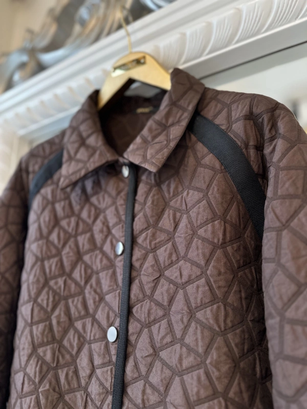 İNVEE Biye Detaylı Uzun Kapitone Ceket - Kahverengi