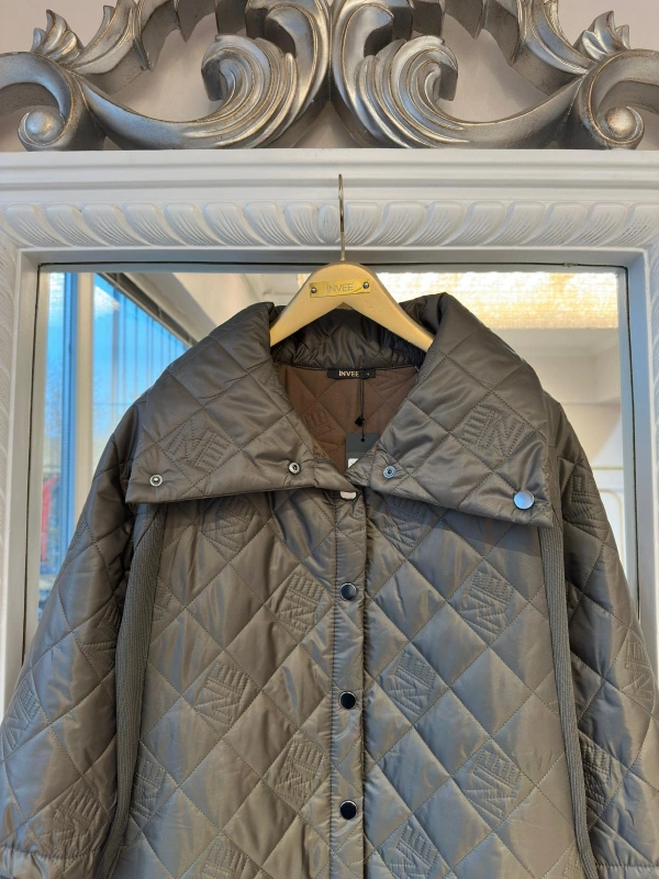 İNVEE NE Logolu Kapitone Mont - Haki