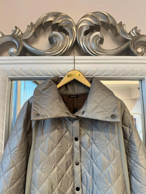 İNVEE NE Logolu Kapitone Mont - Küfrengi