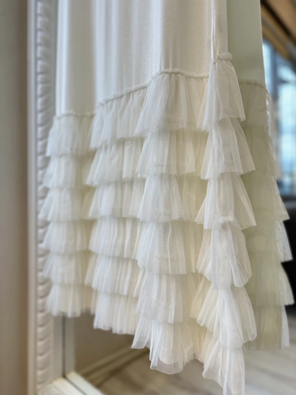 İNVEE Eteği Fırfır Detaylı İç Elbise - Ekru