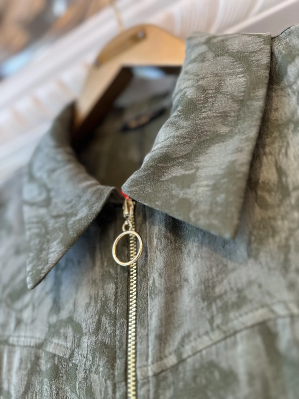 İNVEE Çiçek Desenli Lyocell Kap - Haki