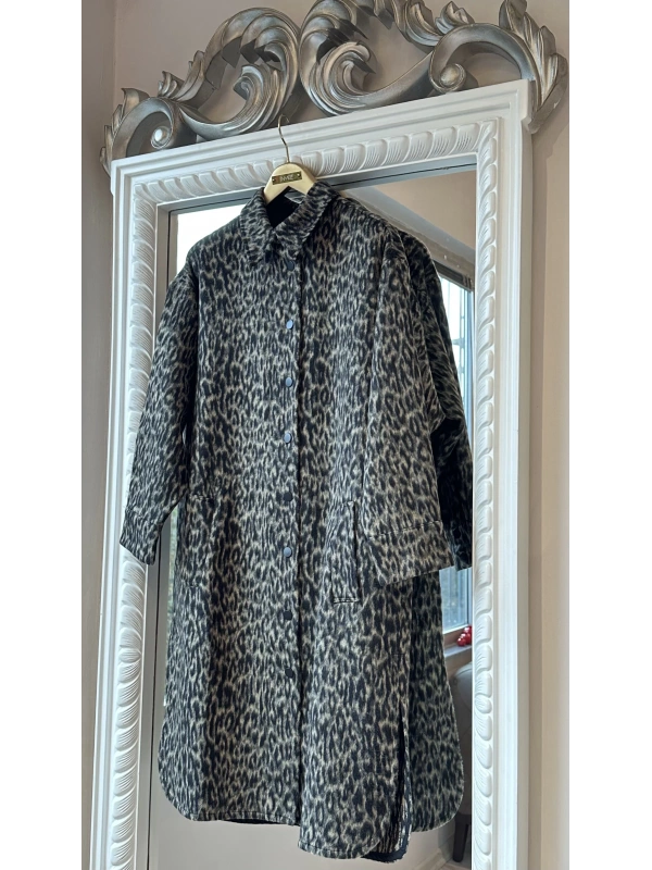 İNVEE Leopar Desenli Uzun Ceket